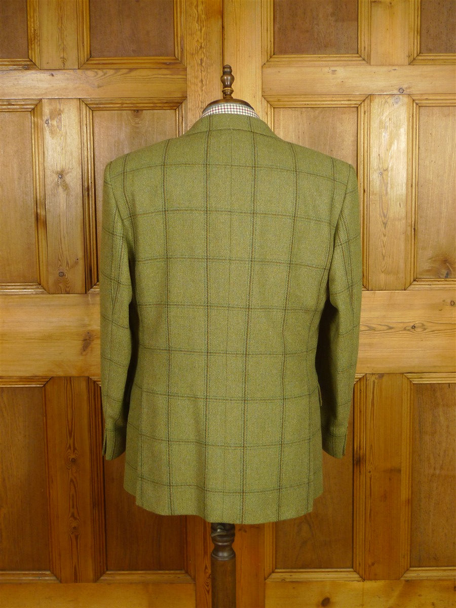 26/0068 nr immaculate stewart christie edinburgh bespoke heavyweight green wp check 3-piece suit  w/ ext trs 45 regular