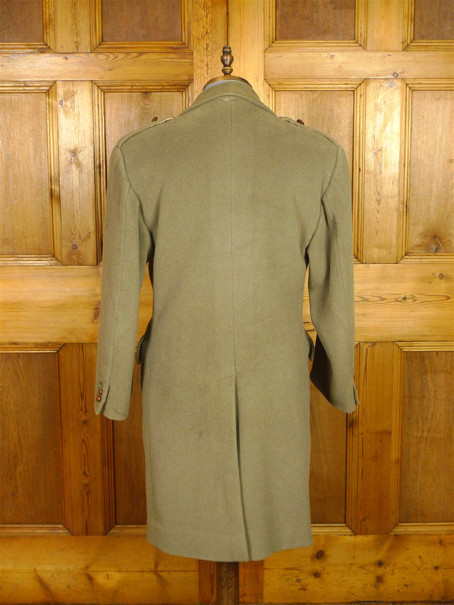 26/0073 extra-heavyweight 1950s vintage british warm overcoat w/ original leather buttons 39 short