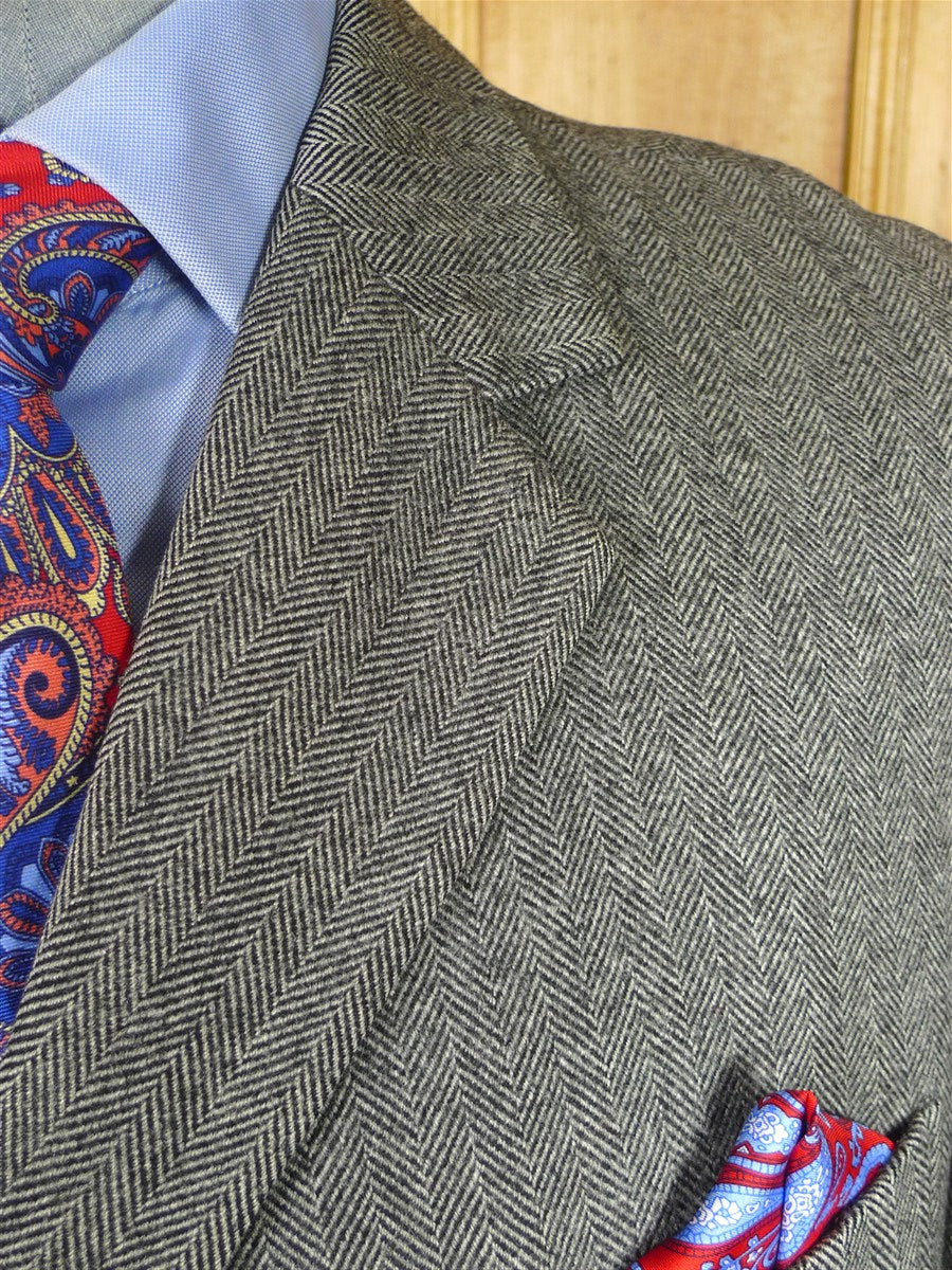 26/0075 immaculate vintage graham browne city of london bespoke grey herringbone wool overcoat w/ burgundy lining 41