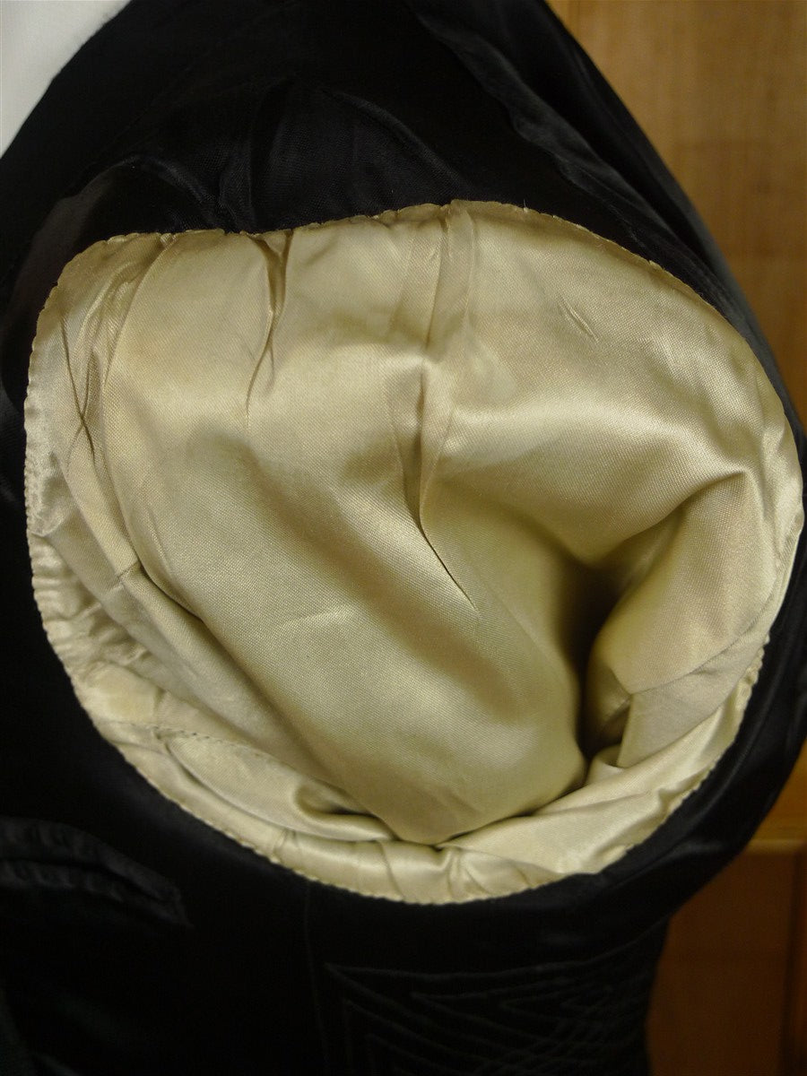 26/0171 genuine 1930s vintage black barathea wool evening tailcoat tails w/ marcella silk facings 32 regular