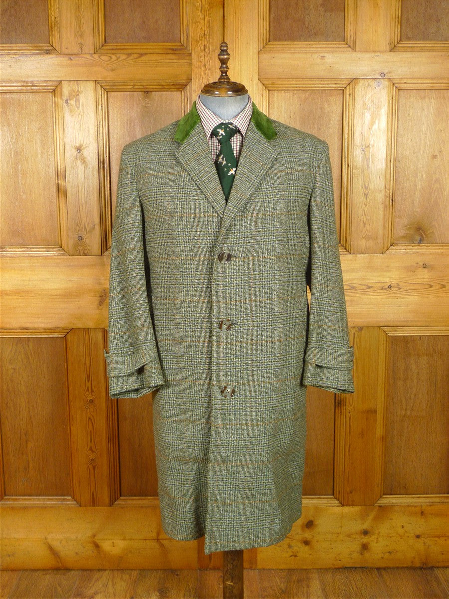 26/0201 immaculate 1950s 1960s vintage irish tweed green glen check coat overcoat w/ velvet collar 44-45