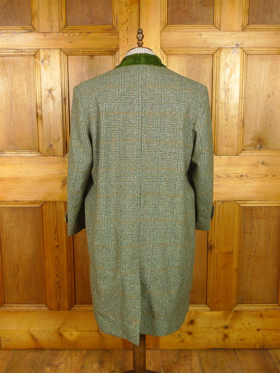 26/0201 immaculate 1950s 1960s vintage irish tweed green glen check coat overcoat w/ velvet collar 44-45