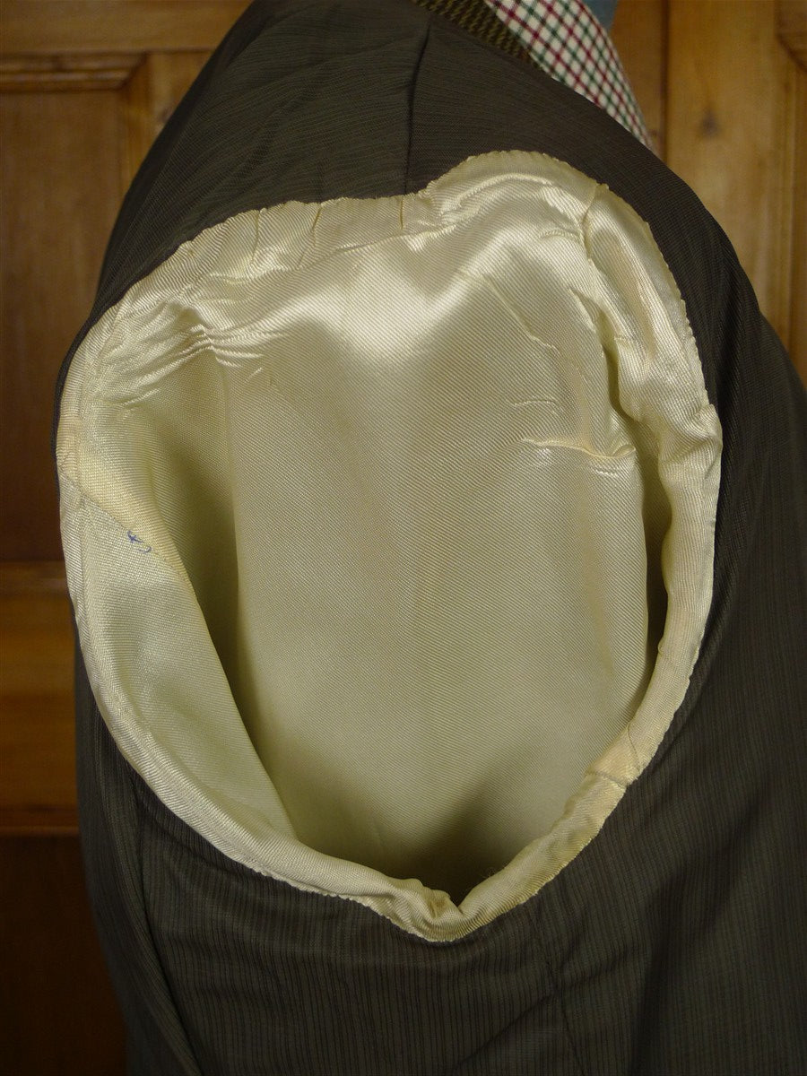 26/0224 superb vintage heavyweight harry hall tweed hacking jacket w/ ghillie collar & poacher pocket 43 long