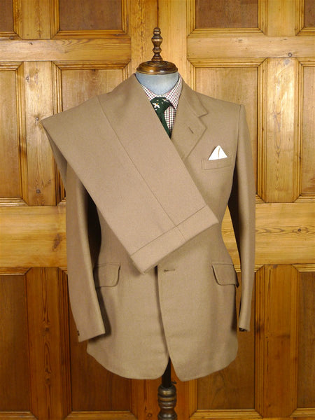 26/0229 exceptional vintage harry hall extra-heavyweight fawn brown cavalry twill country suit 41 regular