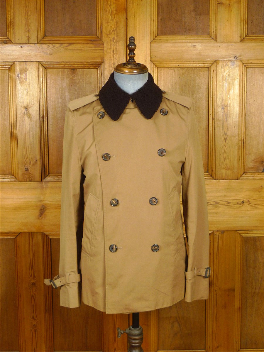 26/0230 nearly new aquascutum tan brown d/b lightweight pea coat raincoat w/ faux fur collar 38