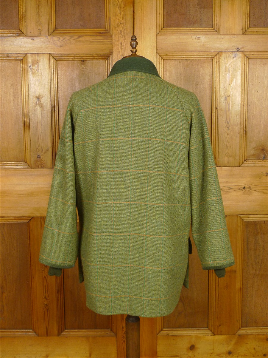26/0235 immaculate extra-heavyweight isaac walton's custom grade green wp check shooting field coat 44