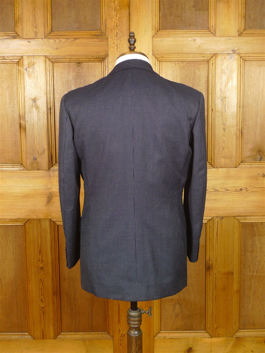 26/0249 fabulous 1987 wells of mayfair savile row bespoke immaculate navy blue pin-head stripe 3-piece worsted suit 39 regular