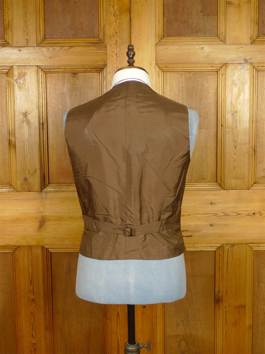 26/0251 wonderful 1979 vintage wells of mayfair savile row bespoke brown multi-stripe suit w/ paisley linings 39 regular