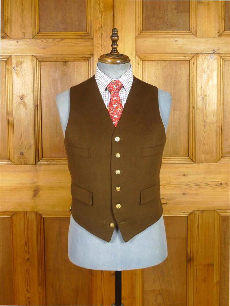 26/0256 immaculate vintage british khaki doeskin wool country waistcoat w/ fox head buttons 40
