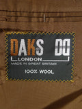 26/0268 vintage daks house check tweed sports jacket w/ dd leather buttons and suede trims 40 short to regular