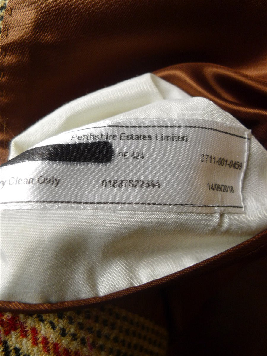26/0270 immaculate 2018 perthshire estates bespoke sporting check tweed jacket and waistcoat 44 regular