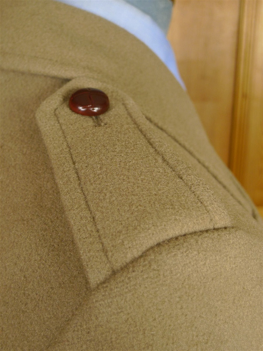 26/0295 vintage british warm style overcoat w/ leather buttons 36-38