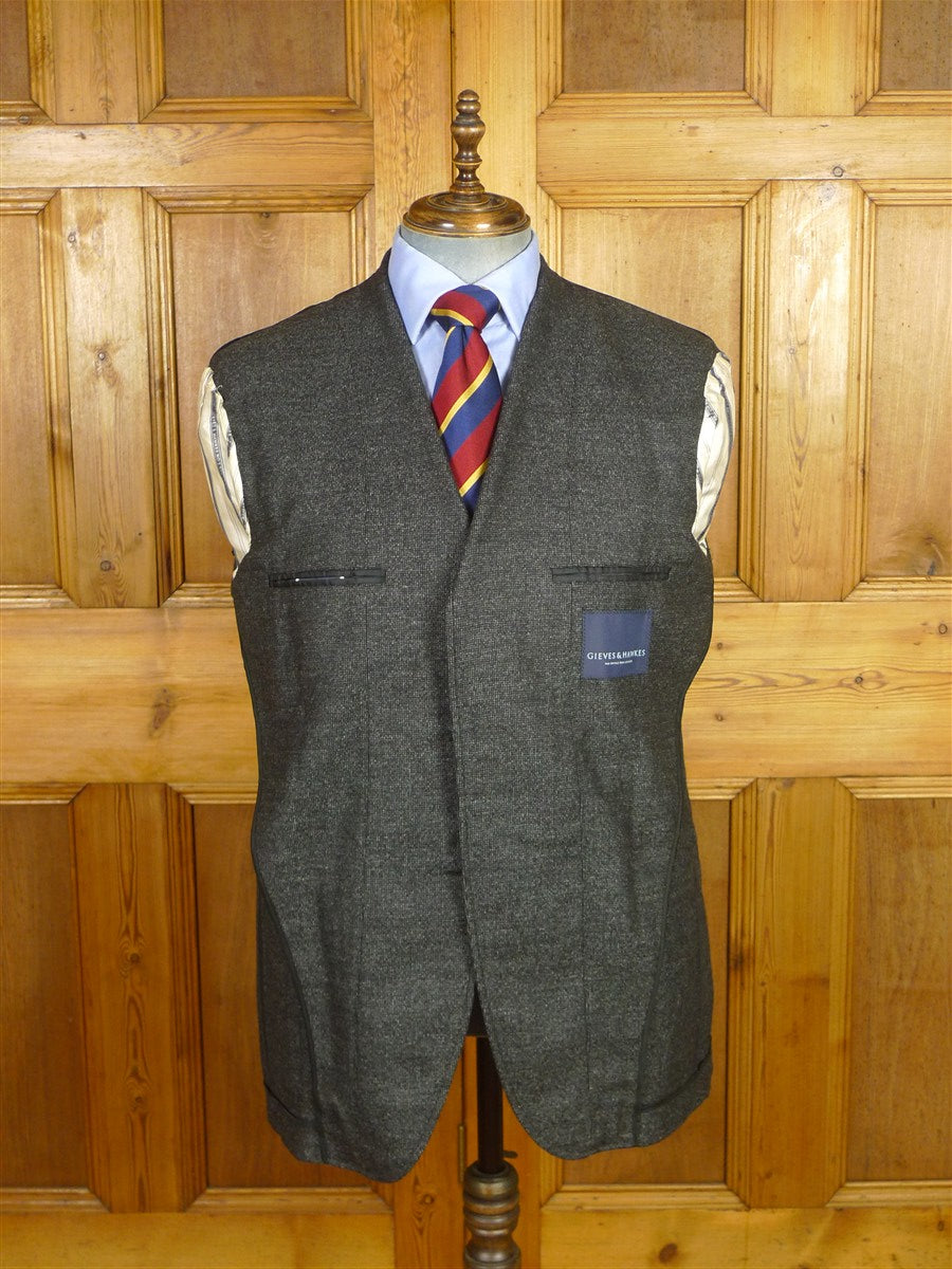 26/0288 immaculate 2009 gieves & hawkes savile row grey fine check wool blazer w/ horn buttons 44 regular