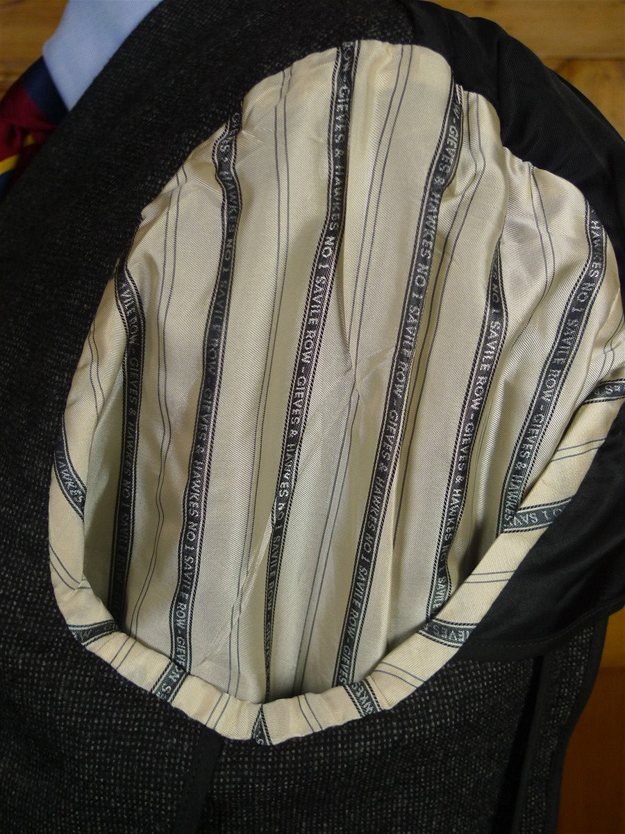 26/0288 immaculate 2009 gieves & hawkes savile row grey fine check wool blazer w/ horn buttons 44 regular