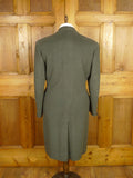 26/0298 superb vintage wells of mayfair savile row heavyweight lovat green melton wool overcoat w/ horn buttons 40