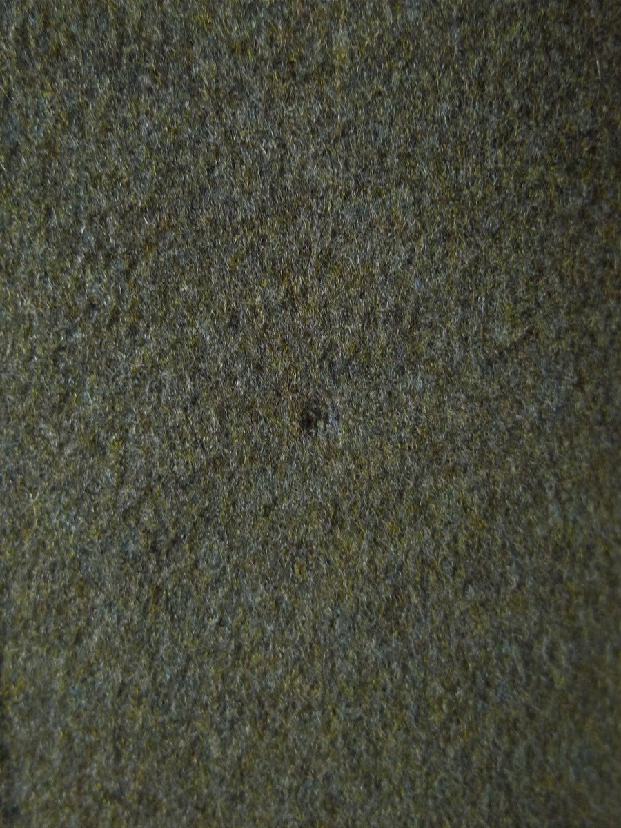 26/0298 superb vintage wells of mayfair savile row heavyweight lovat green melton wool overcoat w/ horn buttons 40