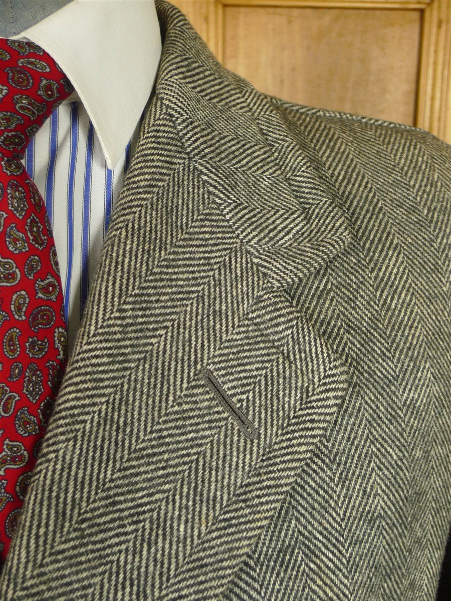 26/0398 genuine 1940s vintage heavyweight grey herringbone tweed full-length overcoat coat 41-42