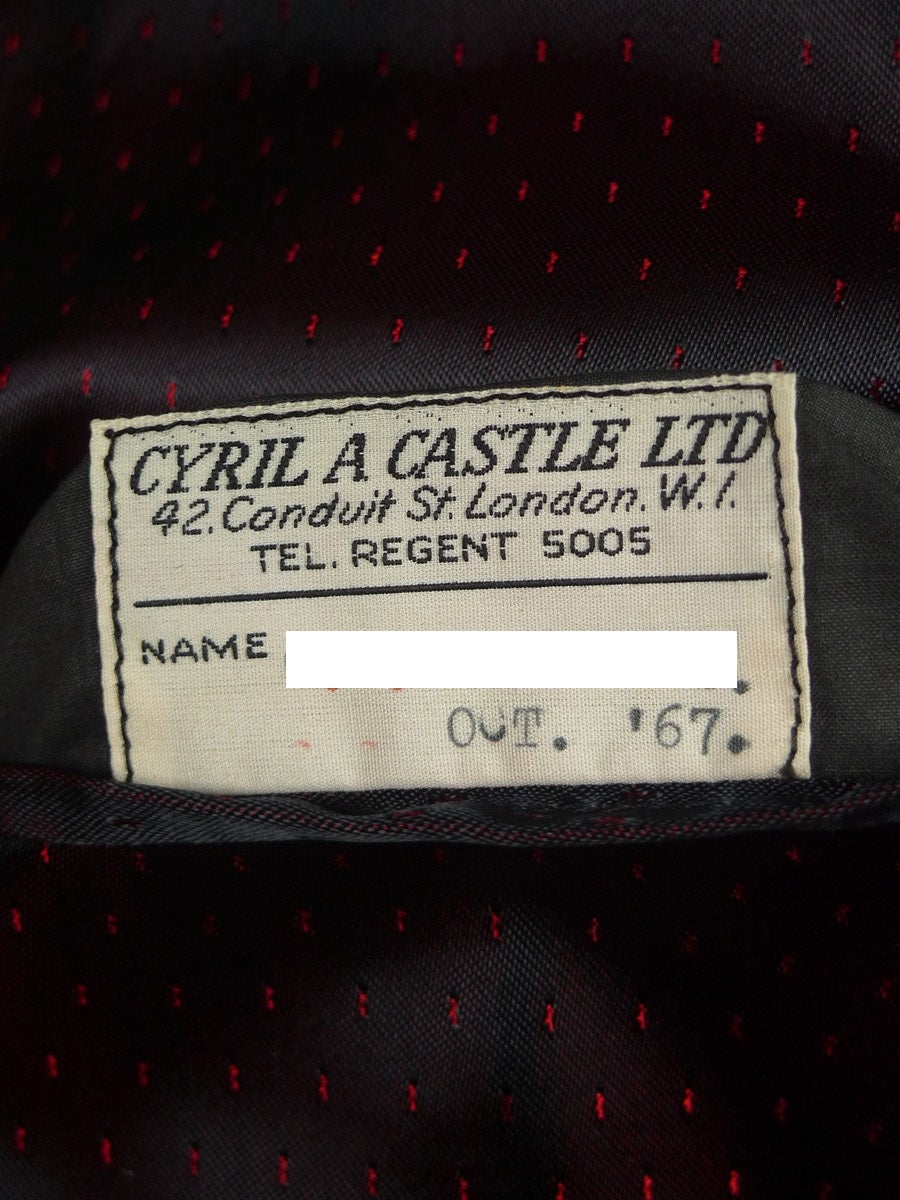 26/0423 wonderful 1967 vintage cyril castle savile row bespoke burgundy red silk dinner / smoking jacket 40 short