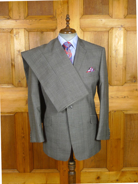26/0448 mint magee grey / blue prince of wales check wool suit (rrp £395) 48 regular