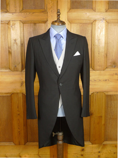 26/0475 immaculate british vintage black wool-mohair mix morning coat 39-40 long