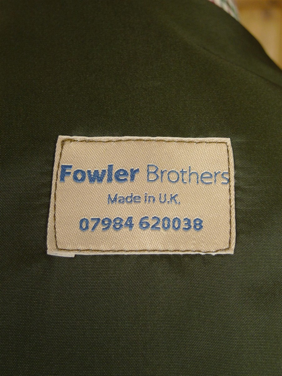 26/0465 immaculate vintage british green wp check tweed shooting vest waistcoat w/ suede facings 40-42