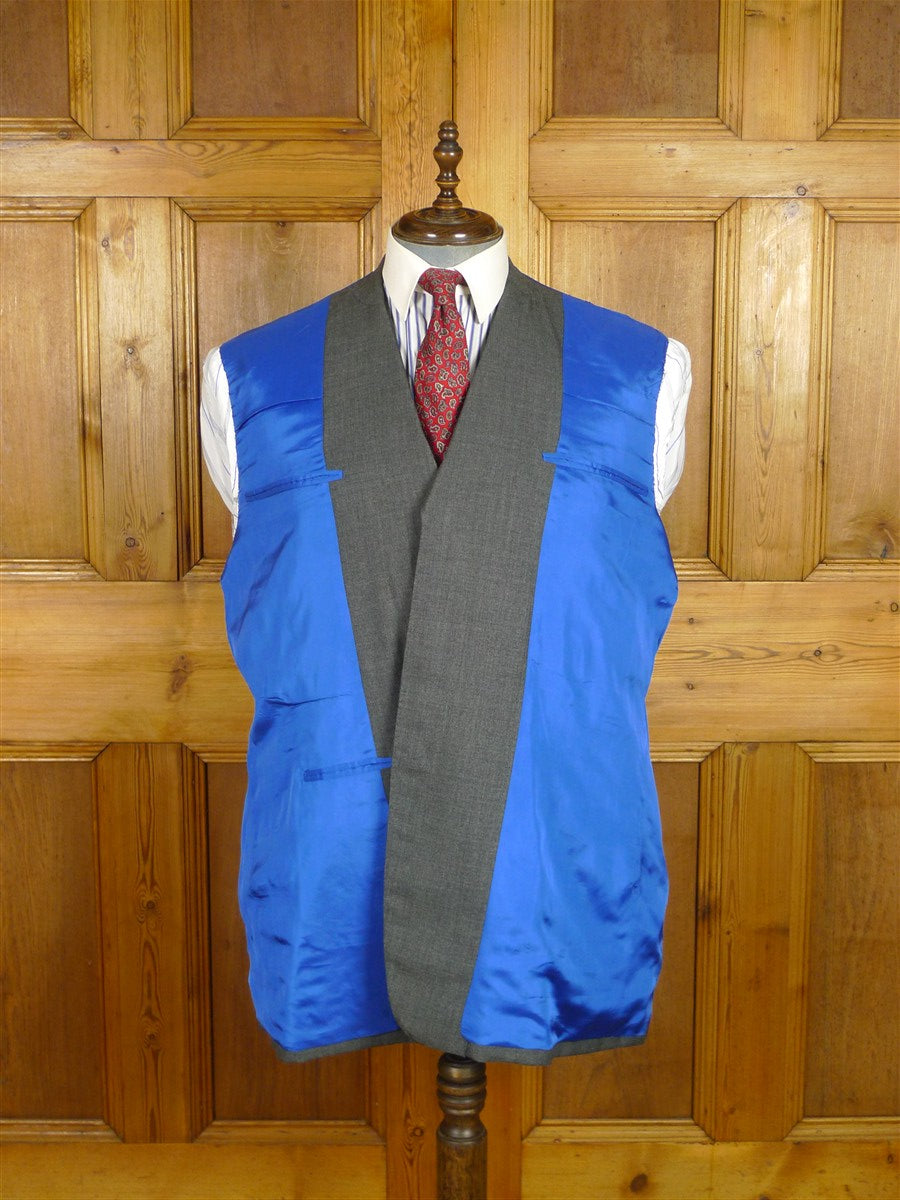 26/0497 near immaculate 2013 henry poole savile row bespoke grey pick weave 3-piece worsted suit 46 extra long