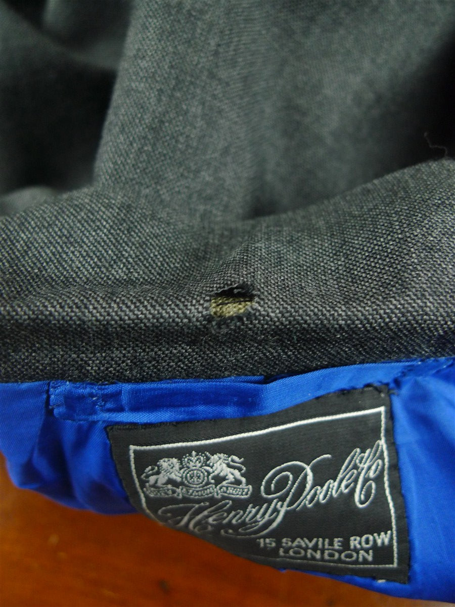 26/0497 near immaculate 2013 henry poole savile row bespoke grey pick weave 3-piece worsted suit 46 extra long