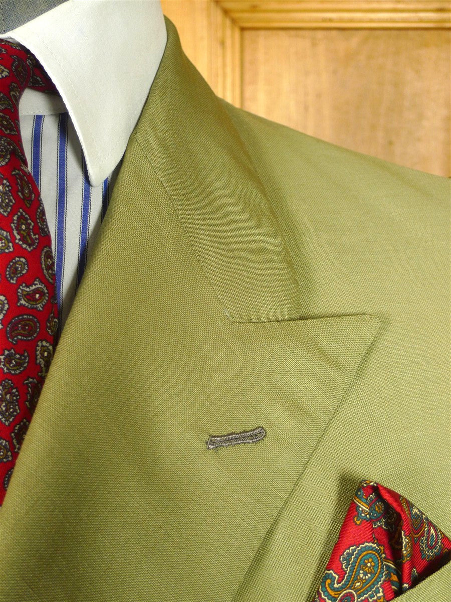 26/0520 beautiful 1960s madrid vintage khaki green 3/3 d/b mohair suit 44 regular