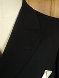 26/0537 wonderful antique paris tailored black wool d/b frock coat w/ beautiful detailing 35 regular