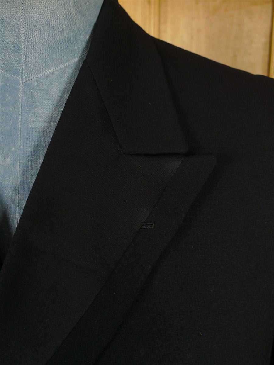 26/0538 genuine antique black wool d/b frock coat w/ beautiful detailing 42 short