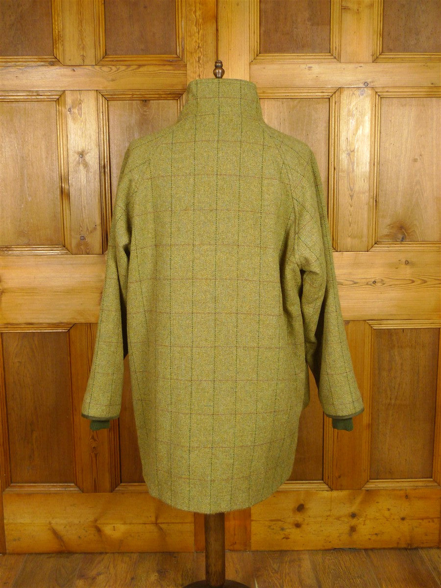 26/0564 immaculate p&j haggart of aberfeldy green wp check tweed shooting jacket field coat w/ all-weather membrane 50-52