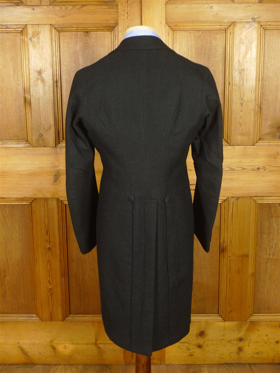 26/0592 beautiful 1920s 1930s vintage antique charcoal grey worsted flannel morning coat 37 regular