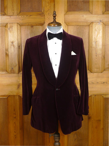 26/0601 beautiful 1973 vintage london bespoke burgundy silk-velvet shawl lapel dinner / smoking jacket 38 long