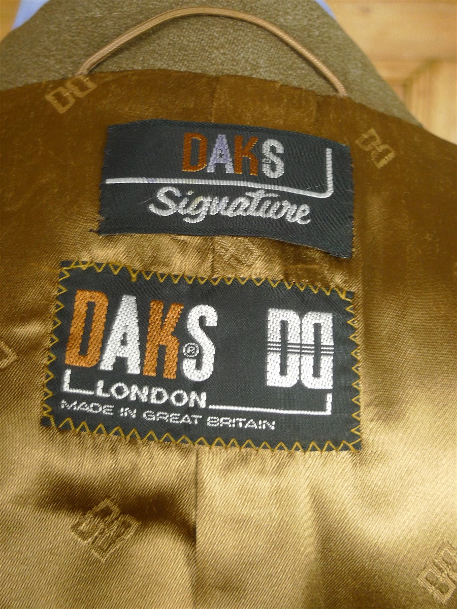 26/0593 immaculate vintage daks signature stone venetian wool covert coat w/ horn buttons 41-42 regular
