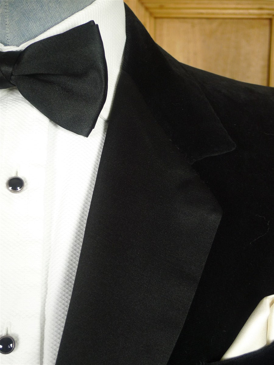 26/0124 vintage 1960s 1970s london boutique d/b velvet evening jacket w/ silk facings & red lining 36-37 regular