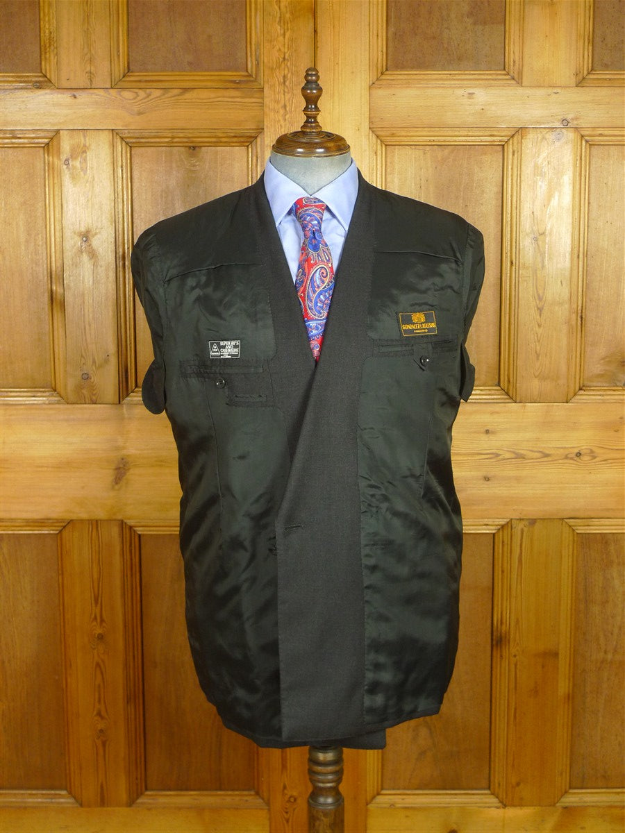 26/0635 madrid 1989 bespoke canvassed 90% merino wool & 10% cashmere grey d/b suit 44-45 regular