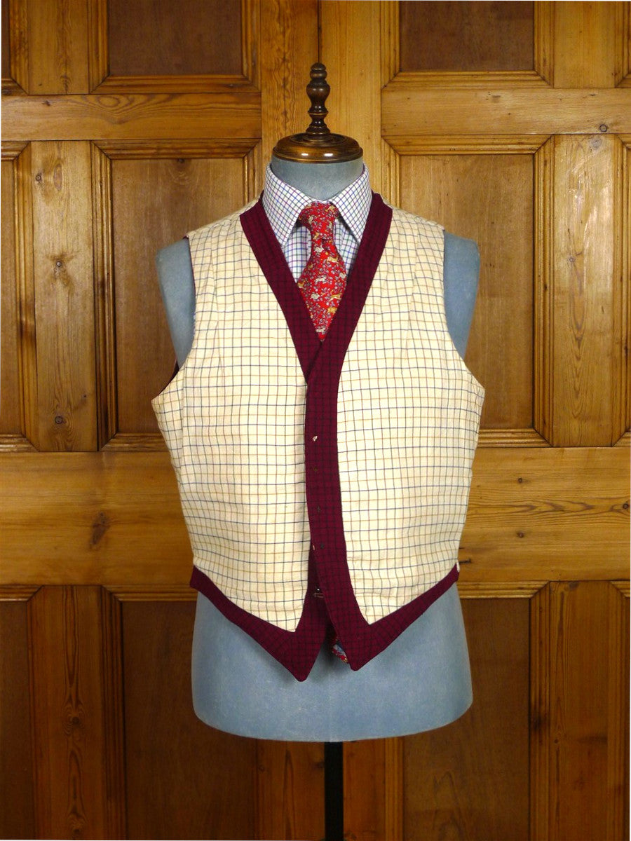 26/0641 beautiful 1950s vintage burgundy red tattersall check wool country waistcoat 42