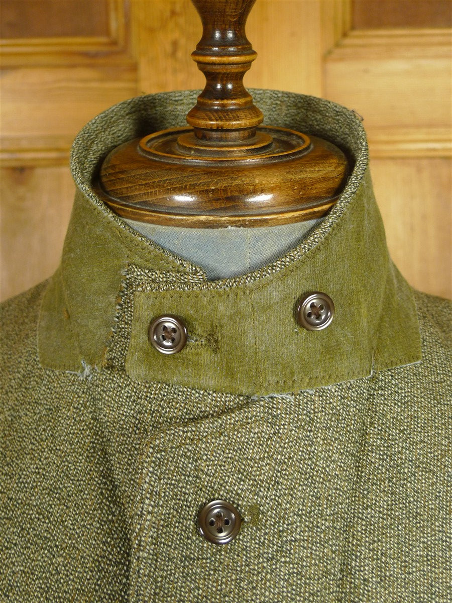 26/0645 immaculate swaine adeney heavyweight green keepers tweed hacking jacket w/ ghillie collar 44 regular
