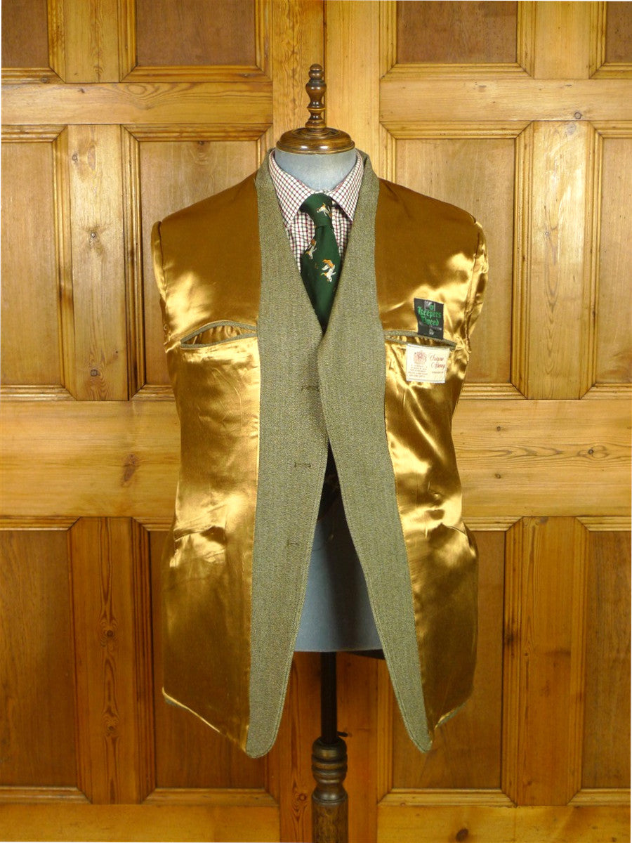 26/0645 immaculate swaine adeney heavyweight green keepers tweed hacking jacket w/ ghillie collar 44 regular