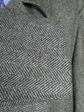 26/0638 immaculate grey herringbone tweed continental style overcoat 48