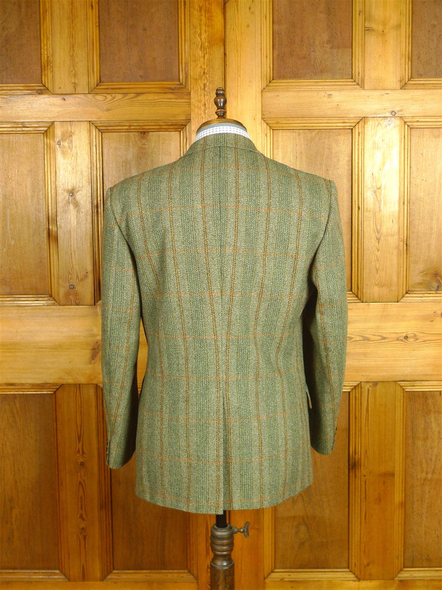 26/0647 near immaculate bladen supasax green wp check tweed jacket 42 regular