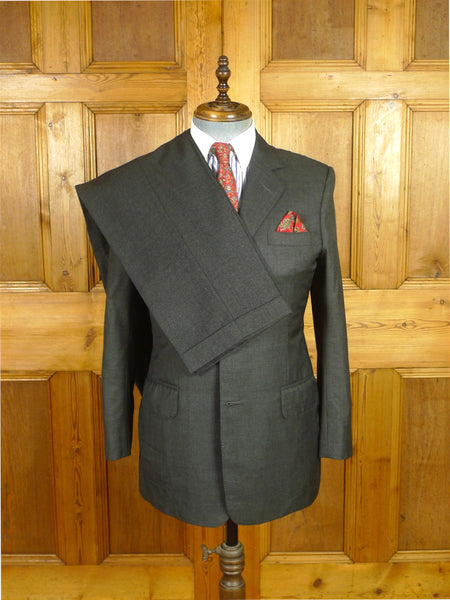 26/0662 immaculate buckleigh sw1 london bespoke grey worsted wool suit 38 short to regular