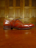 26/0704 beautiful vintage john lobb brown leather brogue shoe w/ bags uk 9.5