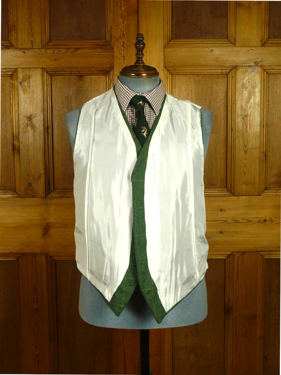 26/0693 immaculate 2012 stowers savile row bespoke green / amber wp check tweed waistcoat 42 short to regular