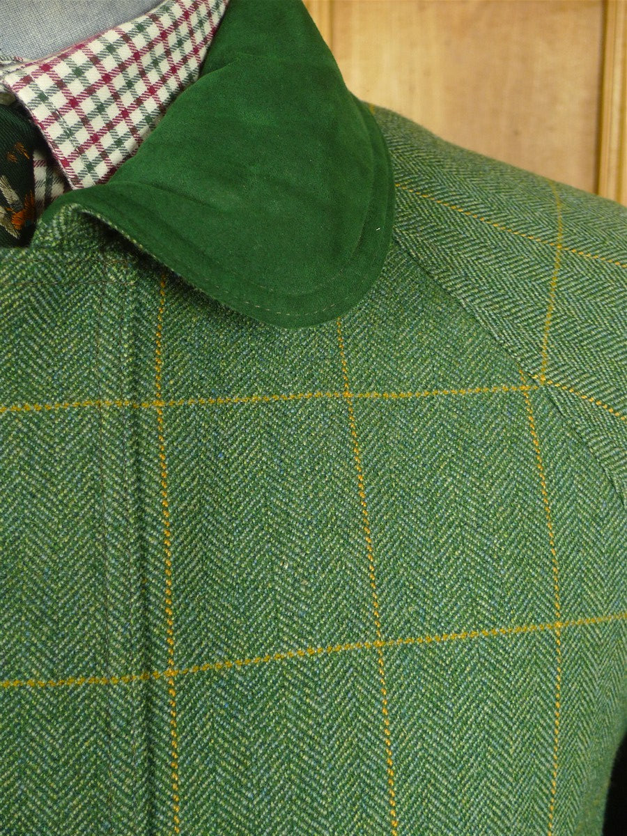 26/0695 immaculate stowers savile row bespoke green / amber wp check tweed shooting coat 44