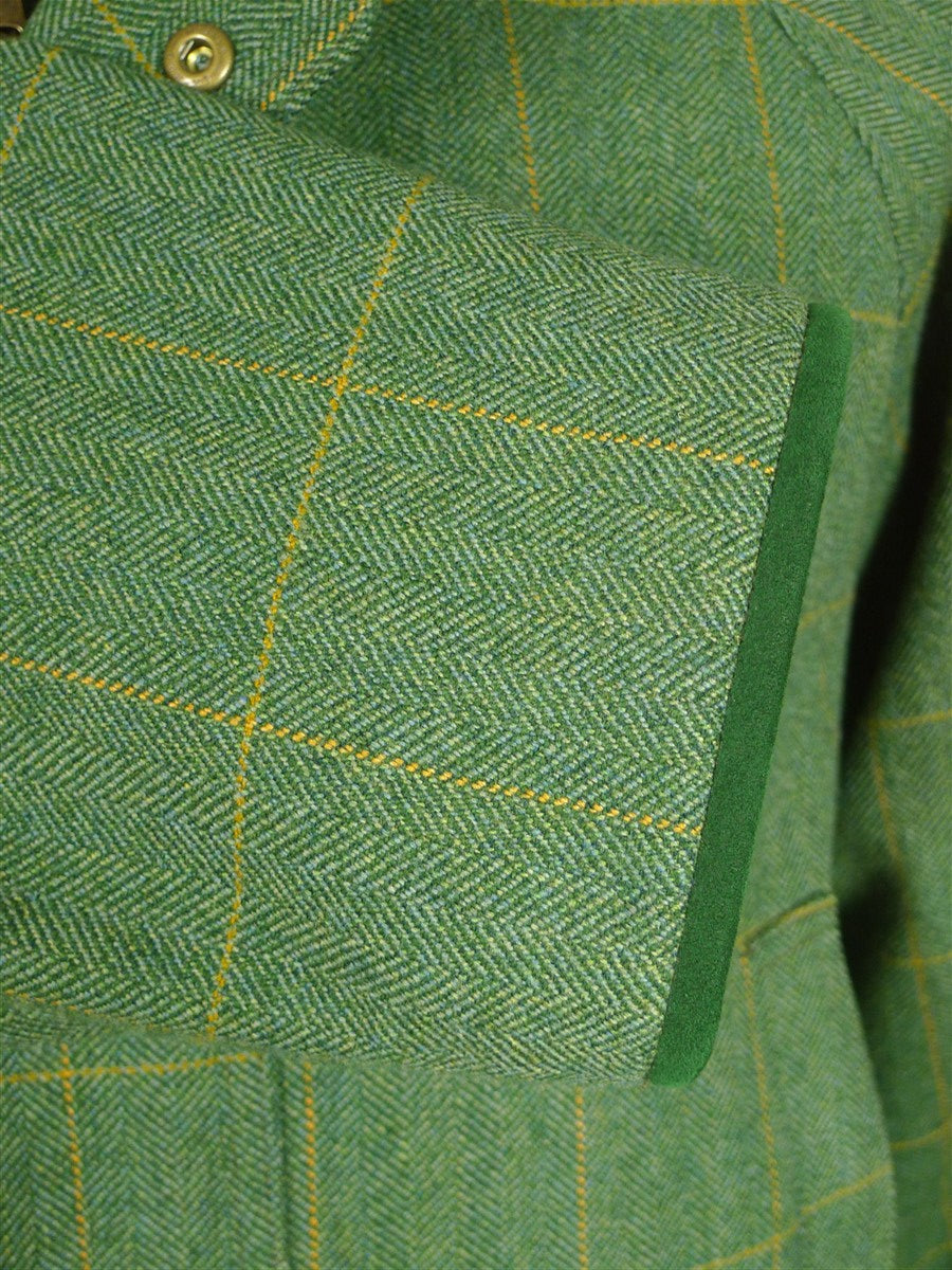 26/0695 immaculate stowers savile row bespoke green / amber wp check tweed shooting coat 44