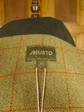 26/0696 new w/ tags (slight seconds) musto wp check tweed shooting coat 45