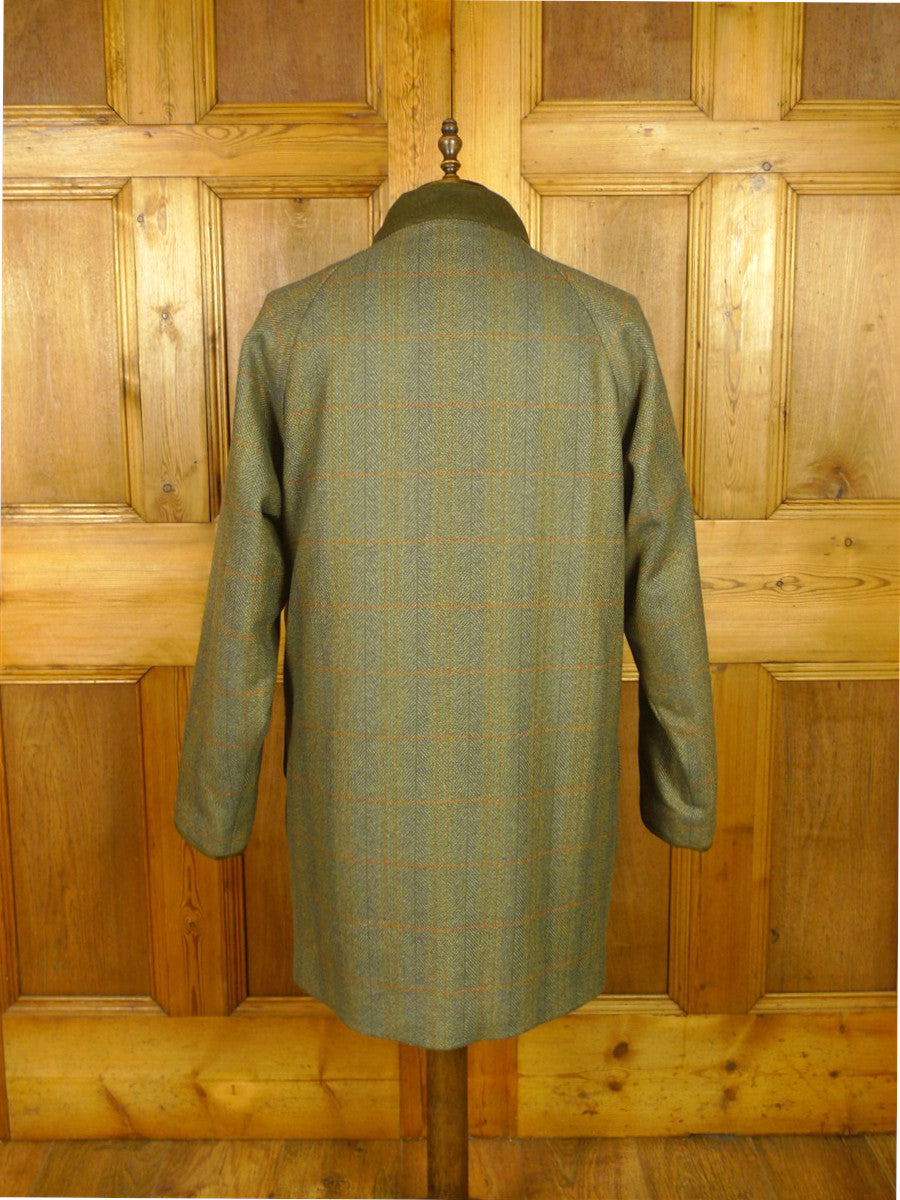 26/0697 immaculate john brocklehurst heavyweight green / amber wp check tweed shooting coat 44-46