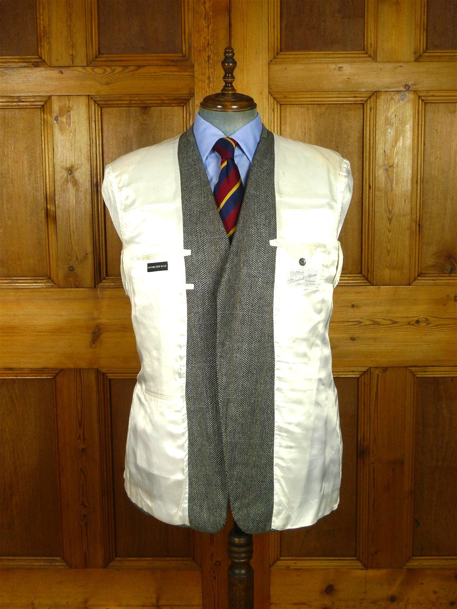 26/0686 immaculate VINTAGE TURNBULL & ASSER GREY HERRINGBONE / AMBER & BLUE WP CHECK TWEED SPOORTS JACKET BLAZER 45-46 long