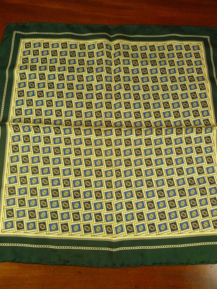 26/0741 immaculate turnbull & asser Jermyn St. green gold 100% silk pocket square